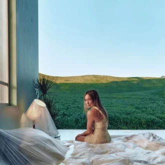 Hilary Duff Roommates